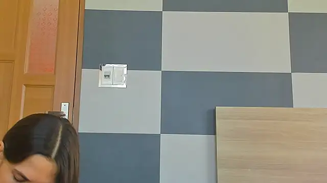 Kiera Thomas online show from October 3, 5:12 am