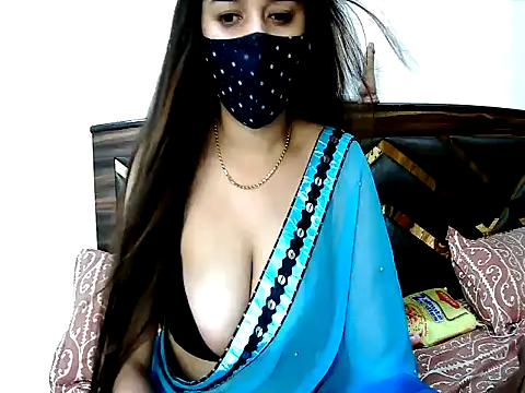 Gloie4u online show from April 23, 12:29 pm
