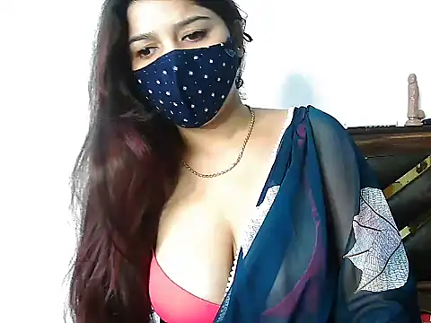 Gloie4u online show from November 10, 5:24 am