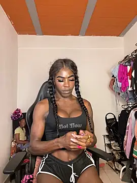 Snapshot of Richchocolatesweet_ chatting on September 23, 12:42 am Richchocolatesweet online show from September 23, 12:42 am