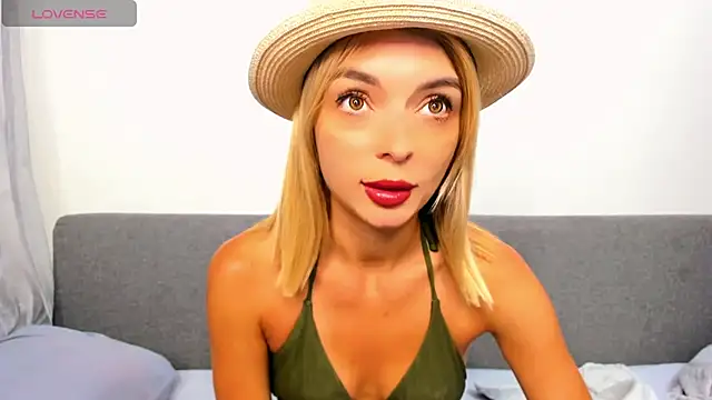 Snapshot of _ellen_meow_ chatting on September 16, 7:33 pm ellen meow online show from September 16, 7:33 pm