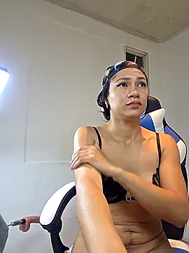 KittyKardy online show from April 21, 2:51 am