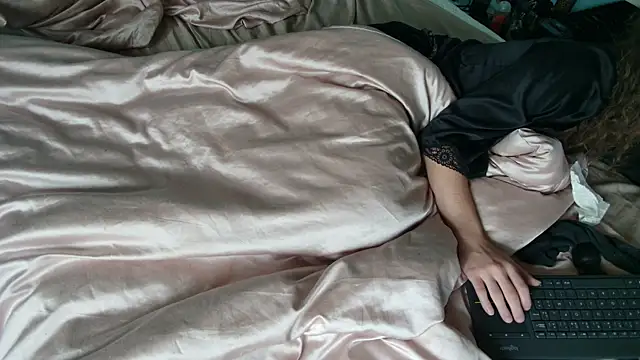 Prxscillia Tx online show from September 21, 8:13 am