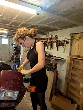 Prxscillia Tx online show from March 17, 2:10 pm