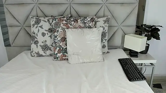 nina pons online show from October 29, 11:29 pm