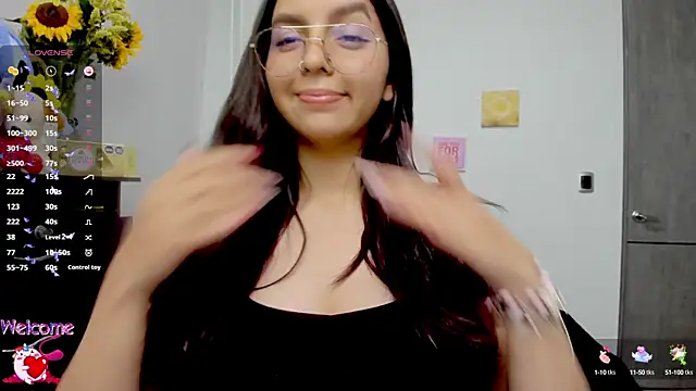 Snapshot of Valery7rose_ chatting on September 26, 10:07 pm Valery7rose online show from September 26, 10:07 pm