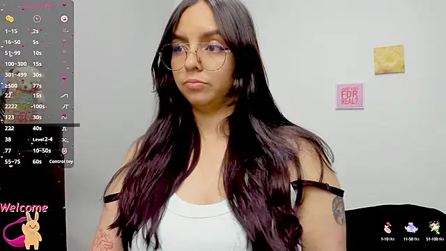 Snapshot of Valery7rose_ chatting on September 11, 9:15 pm Valery7rose online show from September 11, 9:15 pm