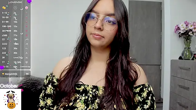 Snapshot of Valery7rose_ chatting on October 17, 2:31 pm Valery7rose online show from October 17, 2:31 pm
