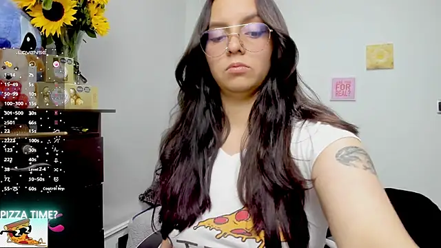 Snapshot of Valery7rose_ chatting on September 17, 11:14 pm Valery7rose online show from September 17, 11:14 pm