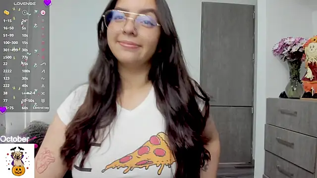 Snapshot of Valery7rose_ chatting on October 16, 2:30 pm Valery7rose online show from October 16, 2:30 pm