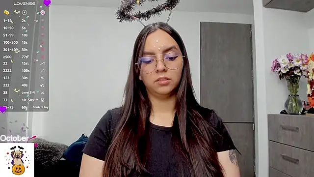 Snapshot of Valery7rose_ chatting on October 19, 3:36 pm Valery7rose online show from October 19, 3:36 pm