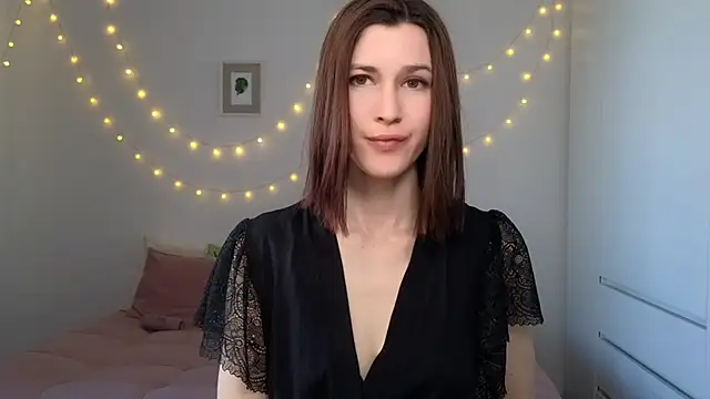 AliciaNewell online show from June 5, 7:03 am
