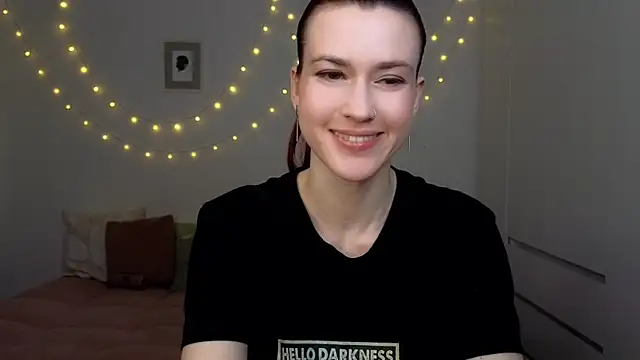 AliciaNewell online show from April 6, 4:08 pm