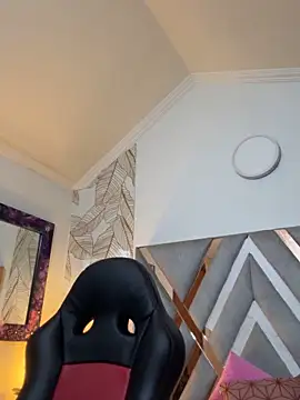 Hannagarces online show from March 24, 11:26 am