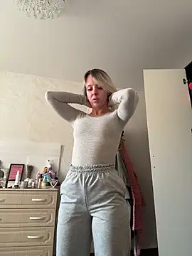 LikaCat online show from February 22, 6:47 am