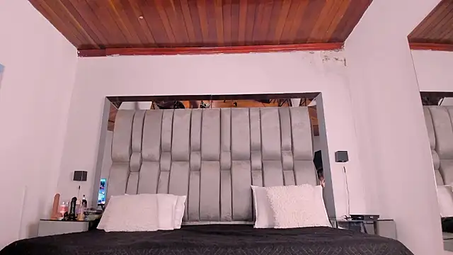 NikkySmiith online show from February 1, 12:04 pm