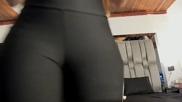 NikkySmiith online show from November 7, 11:38 am