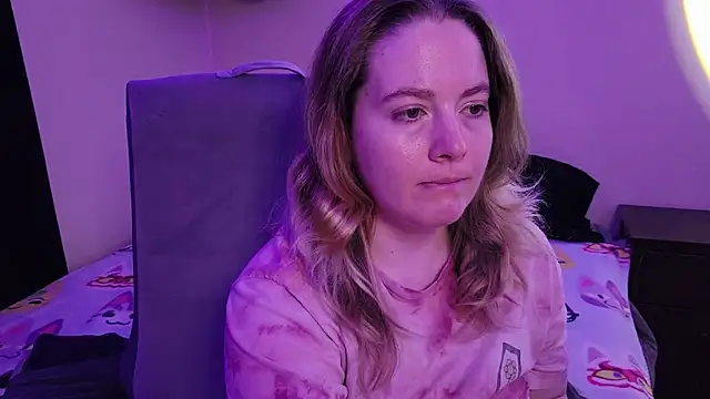 InternetFairy XO online show from March 2, 8:10 am