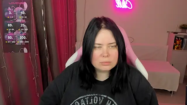 Akemi BBW online show from April 13, 6:14 am