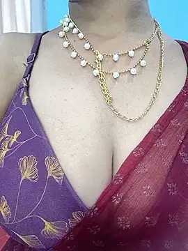 Snapshot of sexytelugu27 chatting on September 27, 8:43 am sexytelugu27 online show from September 27, 8:43 am