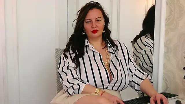 JudithCombs online show from March 5, 7:37 am