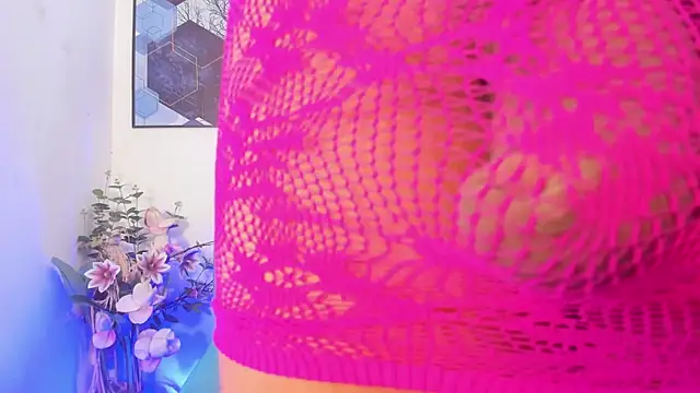 naughty-goddessts online show from October 15, 4:26 am