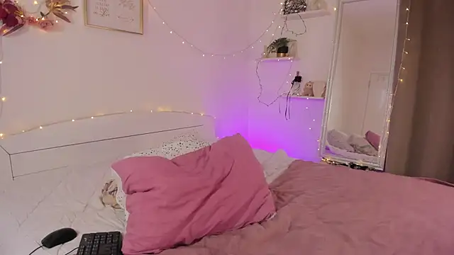 Anna Sinner online show from March 31, 8:09 pm