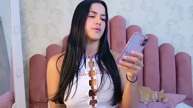 Bella Fior online show from October 18, 12:46 am