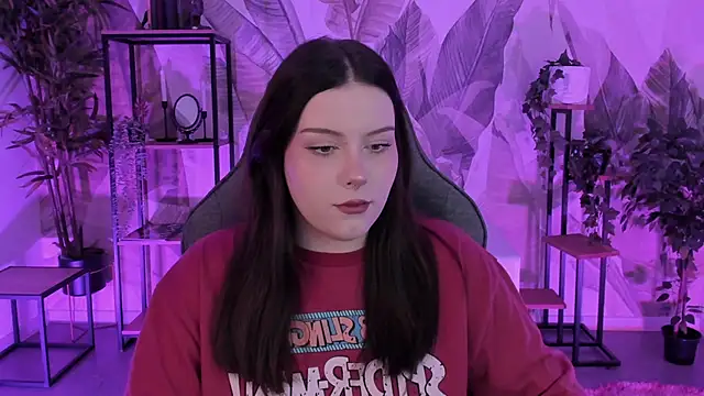 CoralineKeyns online show from October 7, 5:45 am