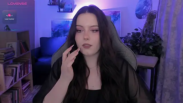 CoralineKeyns online show from February 14, 6:26 am