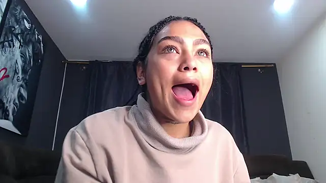 fairylatin222 online show from January 6, 11:36 am