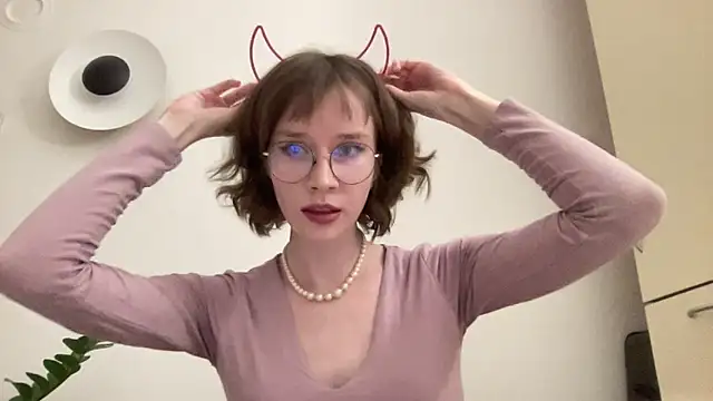 ms christiana online show from May 12, 6:14 pm