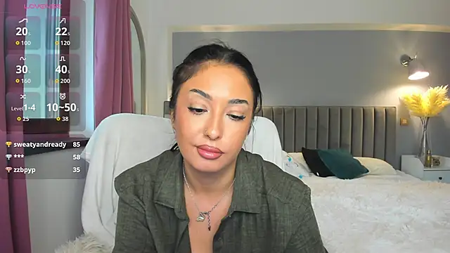 Awesome Jolie online show from October 4, 10:32 am