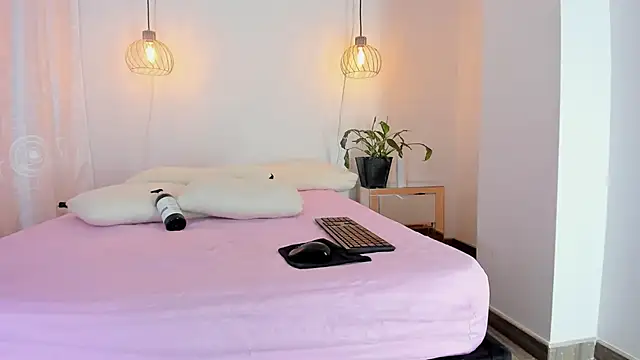 stefany520 online show from February 28, 9:14 pm