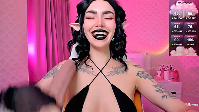 LeylaNoiry online show from November 9, 5:20 pm