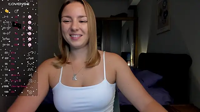 ThreeshaWhite online show from September 18, 5:06 am