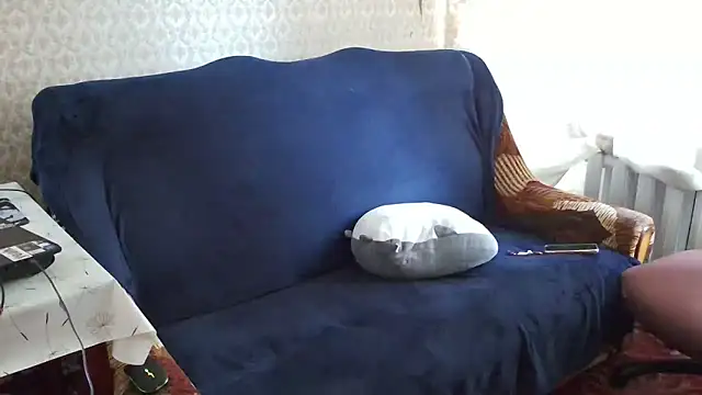 franceska blue online show from April 11, 1:15 pm