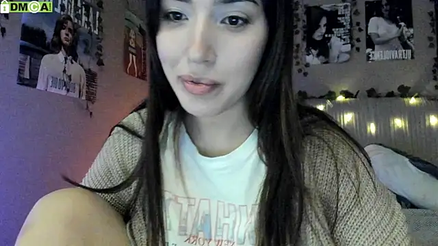 Snapshot of Anisawithlove chatting on October 18, 5:43 am Anisawithlove online show from October 18, 5:43 am
