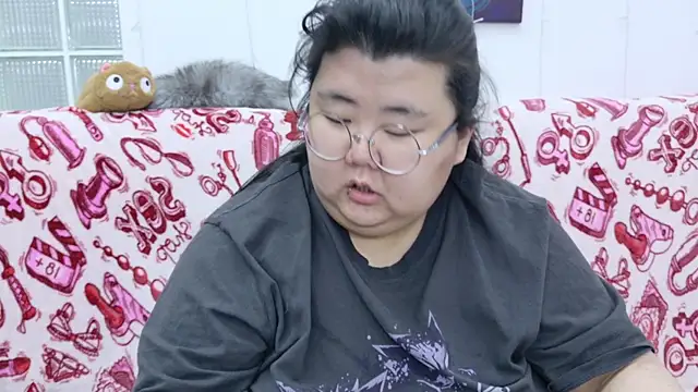 Nadine asian online show from January 13, 3:01 am