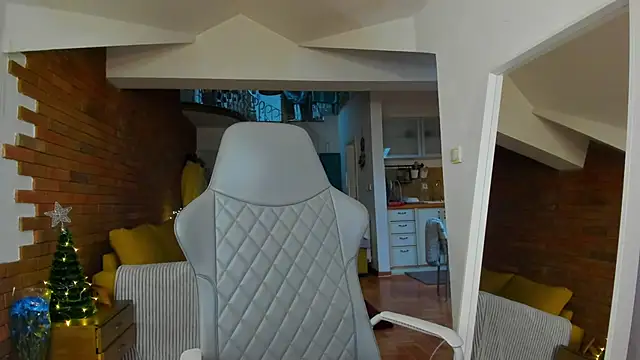 Aliceginger99 online show from November 27, 7:22 am