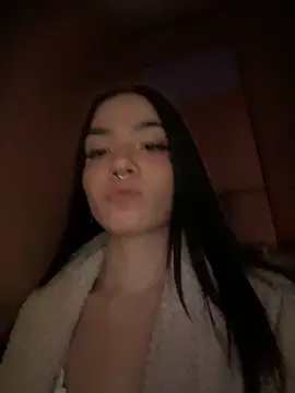 ShannonShanny online show from October 8, 6:45 pm