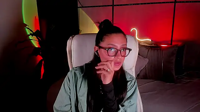 Gia Mazzon online show from February 24, 4:27 pm