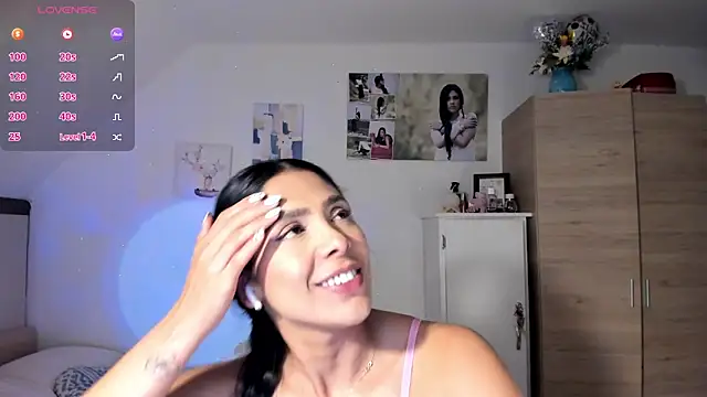 VeronikaOlsen online show from November 17, 8:53 pm