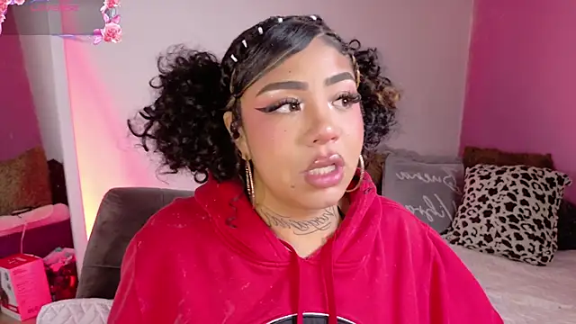 foxxy-lov3 online show from February 19, 2:16 pm