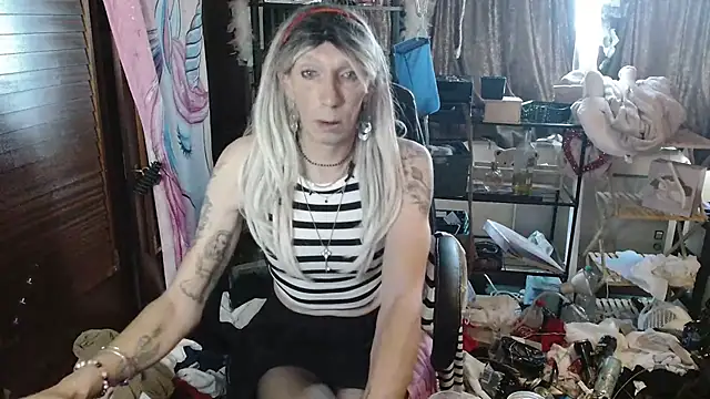 Ombeline1 online show from October 4, 3:16 pm