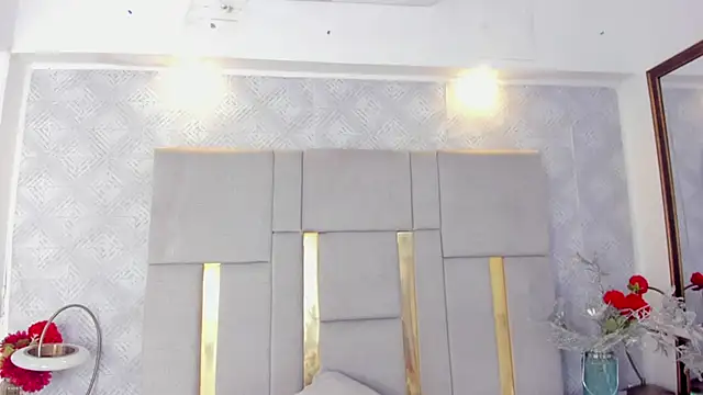 Camilaa Sanchez  online show from October 14, 3:36 pm