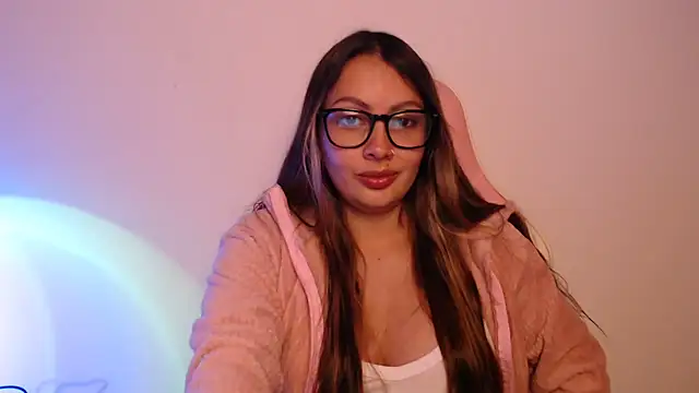 lalawhitte online show from November 26, 9:49 pm