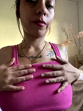 melisabunnny online show from December 13, 7:53 pm