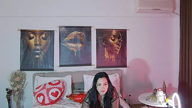 ReiyaRey online show from February 16, 9:36 pm