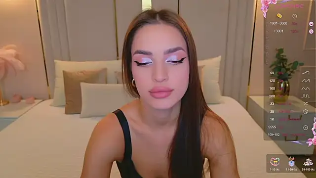 BellaHalles online show from November 5, 6:18 am